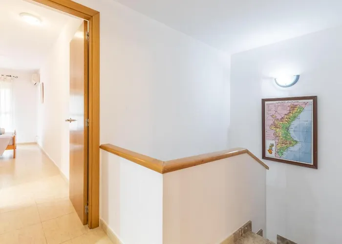 Edificio Menorca Apartament Balcon del Mar